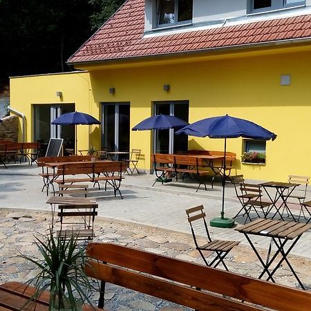 Hotel Mezi Stromy Horakov Exterior foto